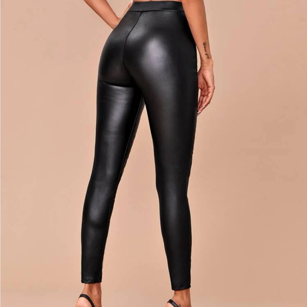 SHEIN High Stretched Skinny Jeans/Leather Pants- Black XS (2)